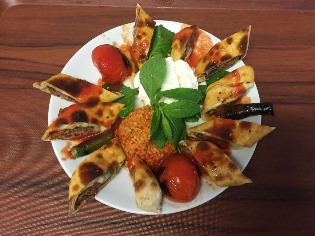 Lahmacun tabağı